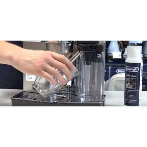 DELONGHI Pieno sistemos valymo skystis DeLonghi \\"SER3013\\" 7,49 EUR DELONGHI Pieno sistemos valymo skystis DeLonghi \\"SER3013\\" 7,49 EUR