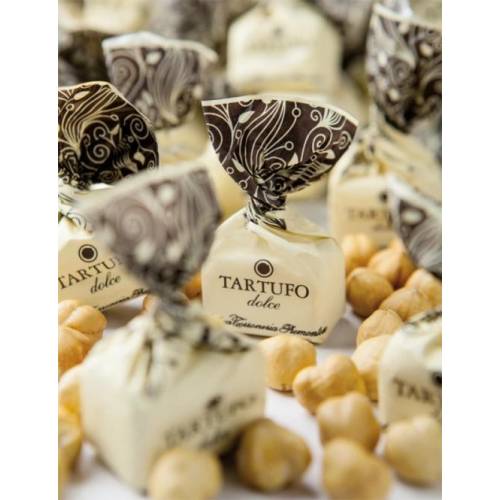 Antica Torroneria Piemontese Šokoladinių triufelių dėžutė TARTUFO DOLCE 180 gr 12,39 EUR Antica Torroneria Piemontese Šokoladinių triufelių dėžutė TARTUFO DOLCE 180 gr 12,39 EUR