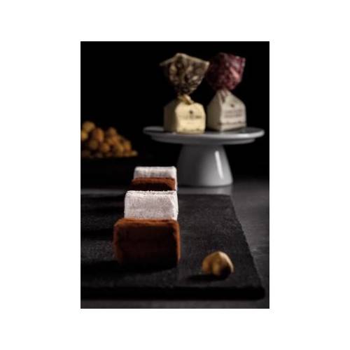 Antica Torroneria Piemontese Šokoladinių triufelių dėžutė TARTUFO DOLCE 180 gr 12,39 EUR Antica Torroneria Piemontese Šokoladinių triufelių dėžutė TARTUFO DOLCE 180 gr 12,39 EUR