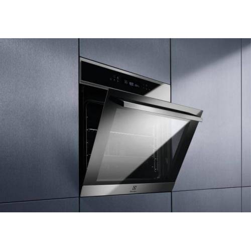 ELECTROLUX Orkaitė Electrolux EOE7P31X su pirolize 529,00 EUR ELECTROLUX Orkaitė Electrolux EOE7P31X su pirolize 529,00 EUR