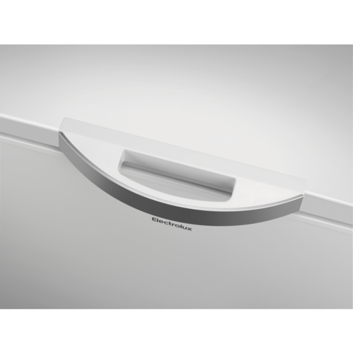 ELECTROLUX 371 l talpos šaldymo dėžė Electrolux LCB3LF38W0, LowFrost 435,00 EUR ELECTROLUX 371 l talpos šaldymo dėžė Electrolux LCB3LF38W0, LowFrost 435,00 EUR