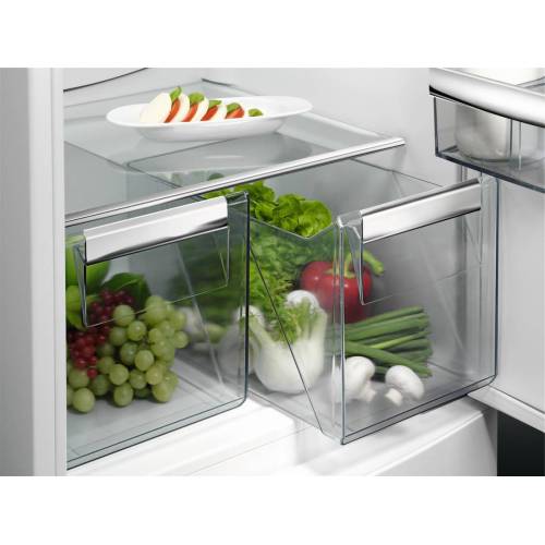 AEG Įmontuojamas šaldytuvas AEG SCE81811LC 599,00 EUR AEG Įmontuojamas šaldytuvas AEG SCE81811LC 599,00 EUR