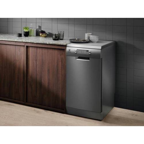 ELECTROLUX 45 cm pločio ner.plieno spalvos indaplovė Electrolux ESM43200SX 479,00 EUR