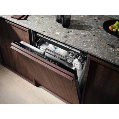 ELECTROLUX 60 cm. pločio įmontuojama indaplovė Electrolux EEC87315L 1,029.00