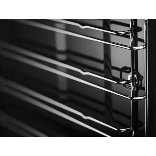 ELECTROLUX Baltos spalvos kompaktinė orkaitė su mikrobangų funkcija Electrolux EVM8E08V 649,00 EUR