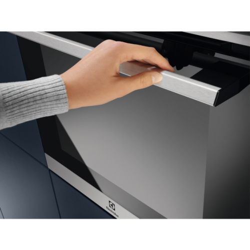 ELECTROLUX Ner.plieno spalvos orkaitė Electrolux EOD5C70BX 379,00 EUR