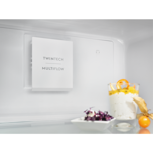 ELECTROLUX 186 cm ner plieno spalvos No Frost šaldytuvas Electrolux LNC7ME32X3 729,00 EUR