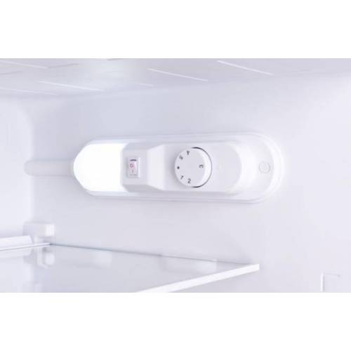 Eta Šaldytuvas su šaldikliu apačioje ETA275290000E Low Frost baltas 177 cm 426,00 EUR