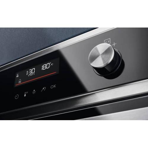 ELECTROLUX Multifunkcinė su garų programa orkaitė Electrolux EOC6P77WX 689,00 EUR