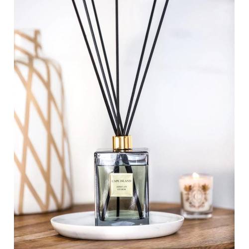 CAPE ISLAND CAPE ISLAND namų kvapas su lazdelėmis AFRICAN STORM 500ml 72,00 EUR CAPE ISLAND CAPE ISLAND namų kvapas su lazdelėmis AFRICAN STORM 500ml 72,00 EUR
