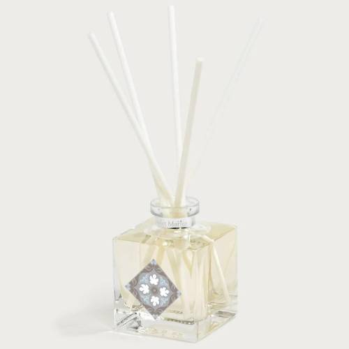 Rose et Marius R et M namų kvapas su lazdelėmis UNE FLANERIE SOUS L'ORATOIRE 200ml 69,00 EUR Rose et Marius R et M namų kvapas su lazdelėmis UNE FLANERIE SOUS L'ORATOIRE 200ml 69,00 EUR