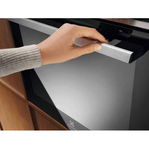ELECTROLUX Įmontuojama garinė orkaitė Electrolux EOB8S38X 849,00 €