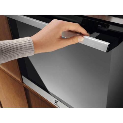 ELECTROLUX Ner.plieno spalvos garinė orkaitė Electrolux LOC8H39X 649,00 €