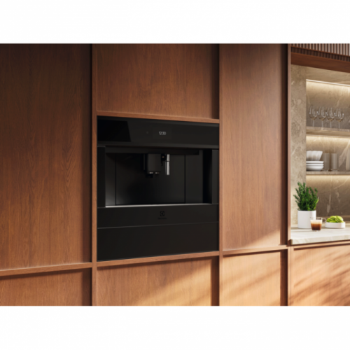 ELECTROLUX Įmontuojamas 14 cm aukščio juodos matinės spalvos vakuumatorius Electrolux KBV14T 1,850.00