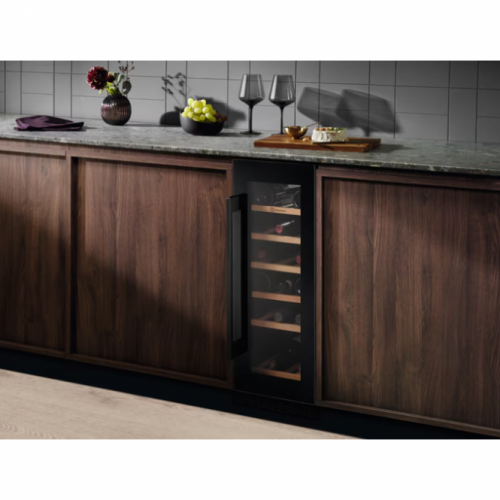 ELECTROLUX Įmontuojamas vyno šaldytuvas Electrolux EWS4020B5B 749,00 €