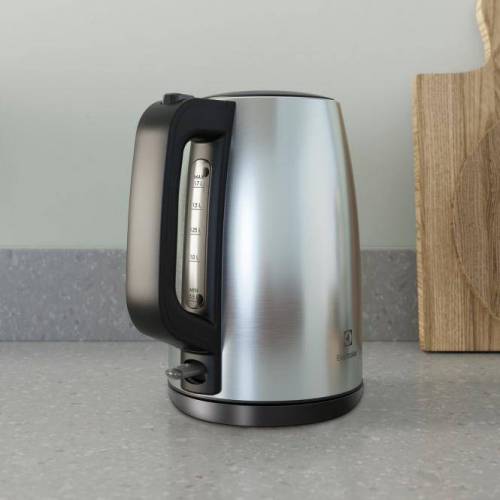 ELECTROLUX Elektrinis virdulys Electrolux E3K1-3ST 1.7l Ner.plienas 30,00 €