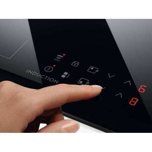 ELECTROLUX 3 zonų indukcinė kaitlentė Electrolux LIT60336C 449,00 €