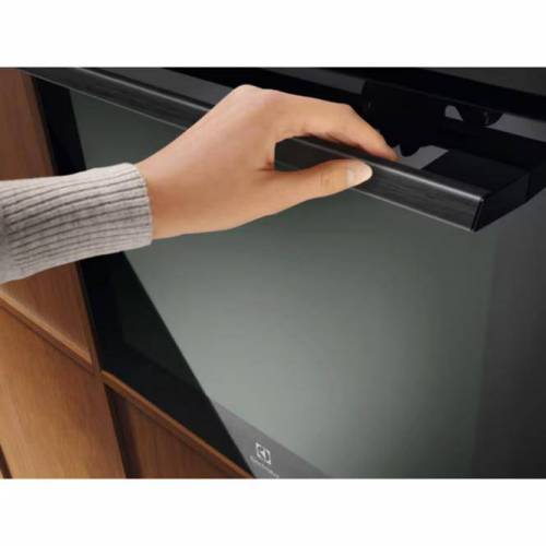 ELECTROLUX Juodos spalvos orkaitė su pirolize ir garų funkcija Electrolux LOD7P87Z 549,00 €