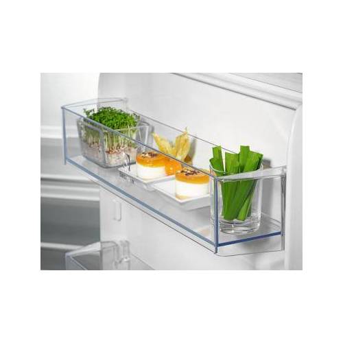 ELECTROLUX Įmontuojamas šaldytuvas su šaldikliu Electrolux ENA6LE18S 549,00 €