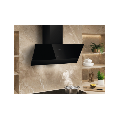 ELECTROLUX 90 cm. pločio juodos spalvos prie sienos montuojamas gartraukis Electrolux LFV449K 425,00 €