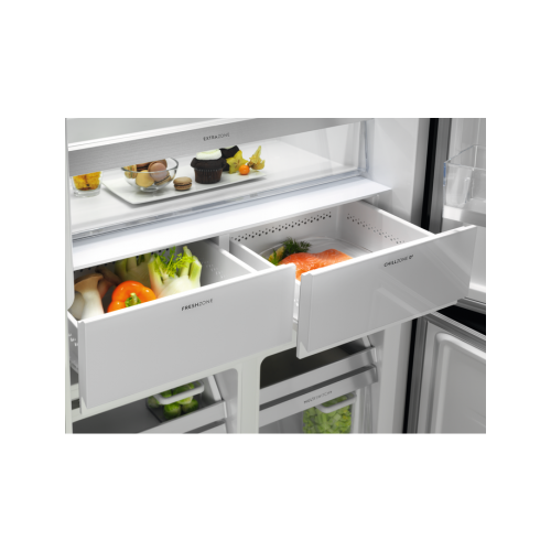 ELECTROLUX Side-by- side tipo No Frost šaldytuvas Electrolux EAT6ME53K0 juodas 699,00 €