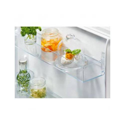 ELECTROLUX 178 cm. įmontuojamas šaldytuvas su šaldikliu Electrolux ENG8MC18S 915,00 €