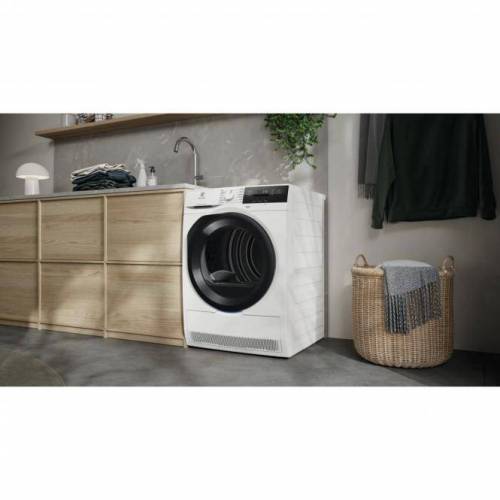 ELECTROLUX Džiovyklė su šilumos siurbliu Electrolux EW6D39CBE 560,00 €