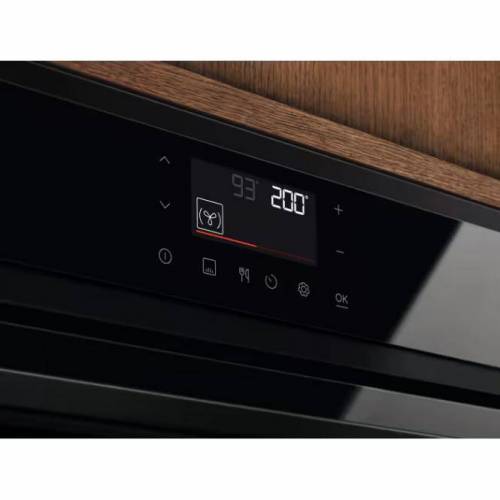 ELECTROLUX Juodos spalvos daugiafunkcinė orkaitė su pirolize ir garų programa Electrolux EOP7X87H 600,00 €