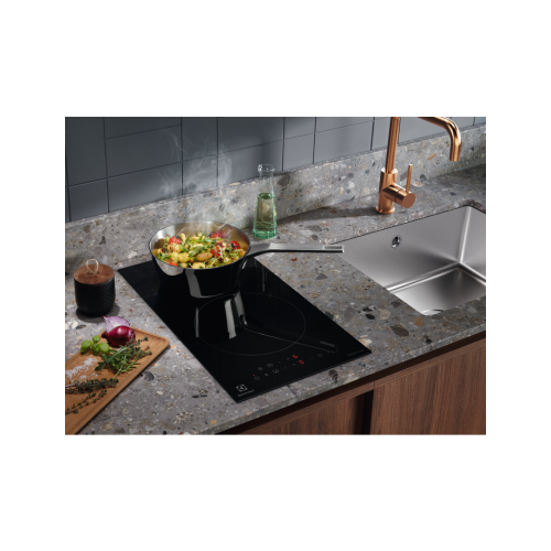 ELECTROLUX 29 cm pločio Domino indukcinė kaitlentė Electrolux LIT30230CL 250,00 €