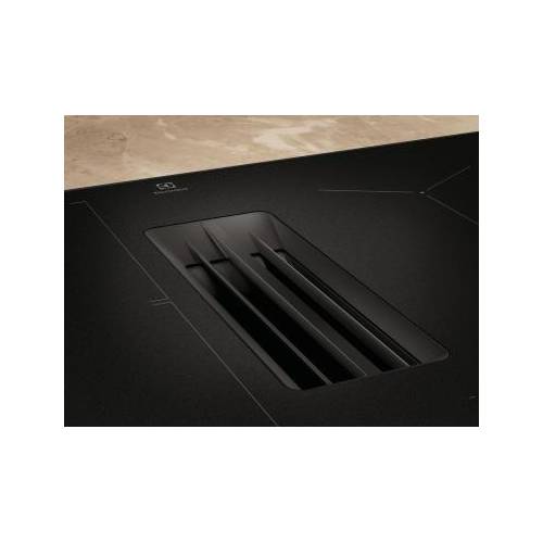 ELECTROLUX Įmontuojama indukcinė kaitlentė su gartraukiu viename Electrolux ECC83443CZ 1,850.00