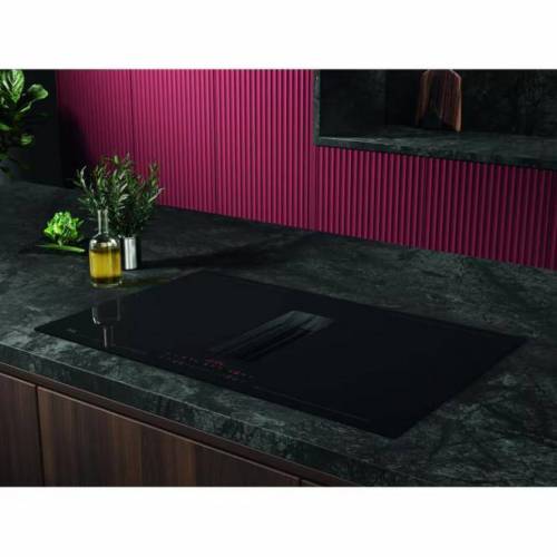 AEG 80 cm pločio indukcinė kaitlentė su integruotu gartraukiu AEG TT84CG33CB 1,500.00