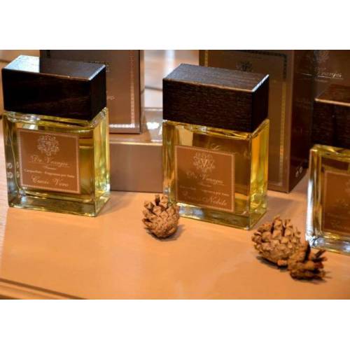 Dr.Vranjes Kvapas automobiliui 100 ml Cuoio Classico iš Dr. Vranjes kolekcijos 50,00 EUR Dr.Vranjes Kvapas automobiliui 100 ml Cuoio Classico iš Dr. Vranjes kolekcijos 50,00 EUR